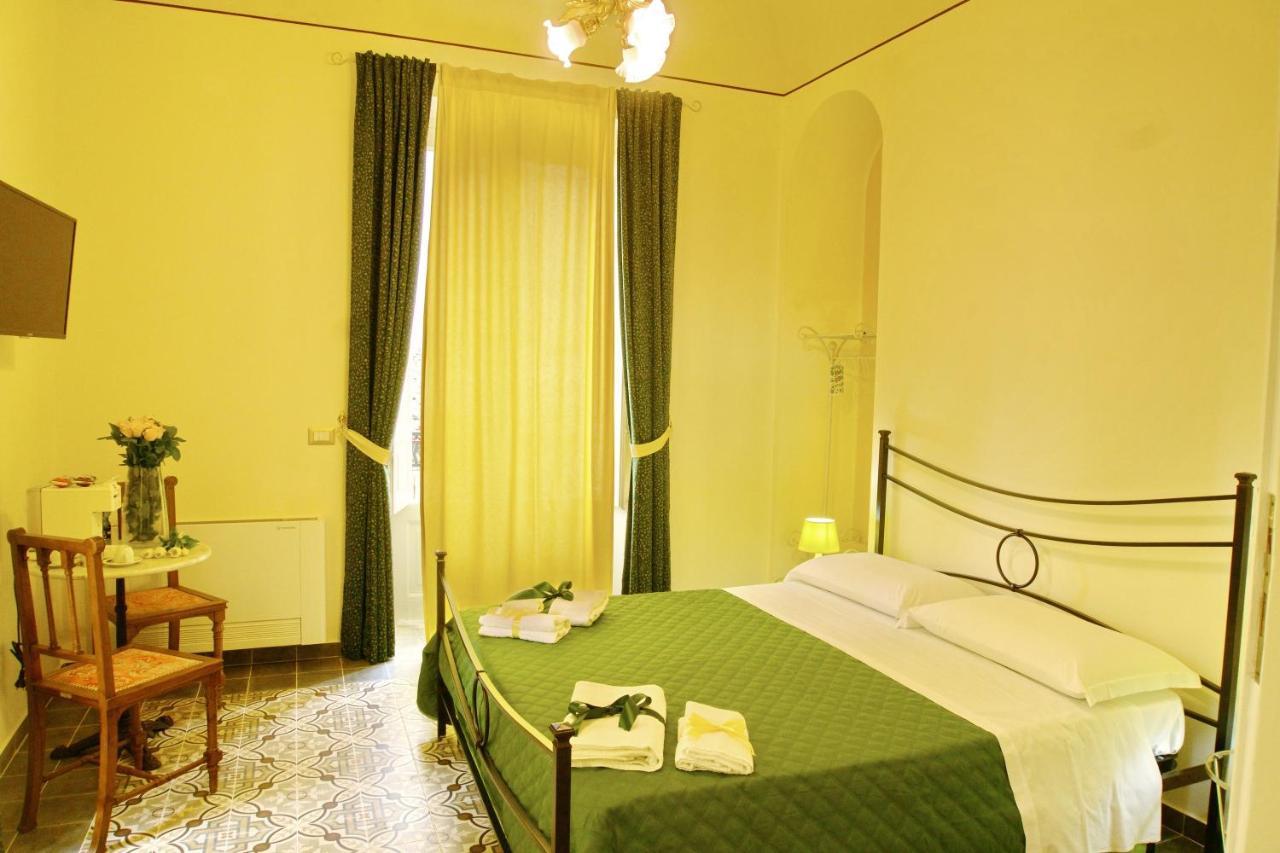 Domus Aurea Bed & Breakfast Montalbano Elicona Exterior foto