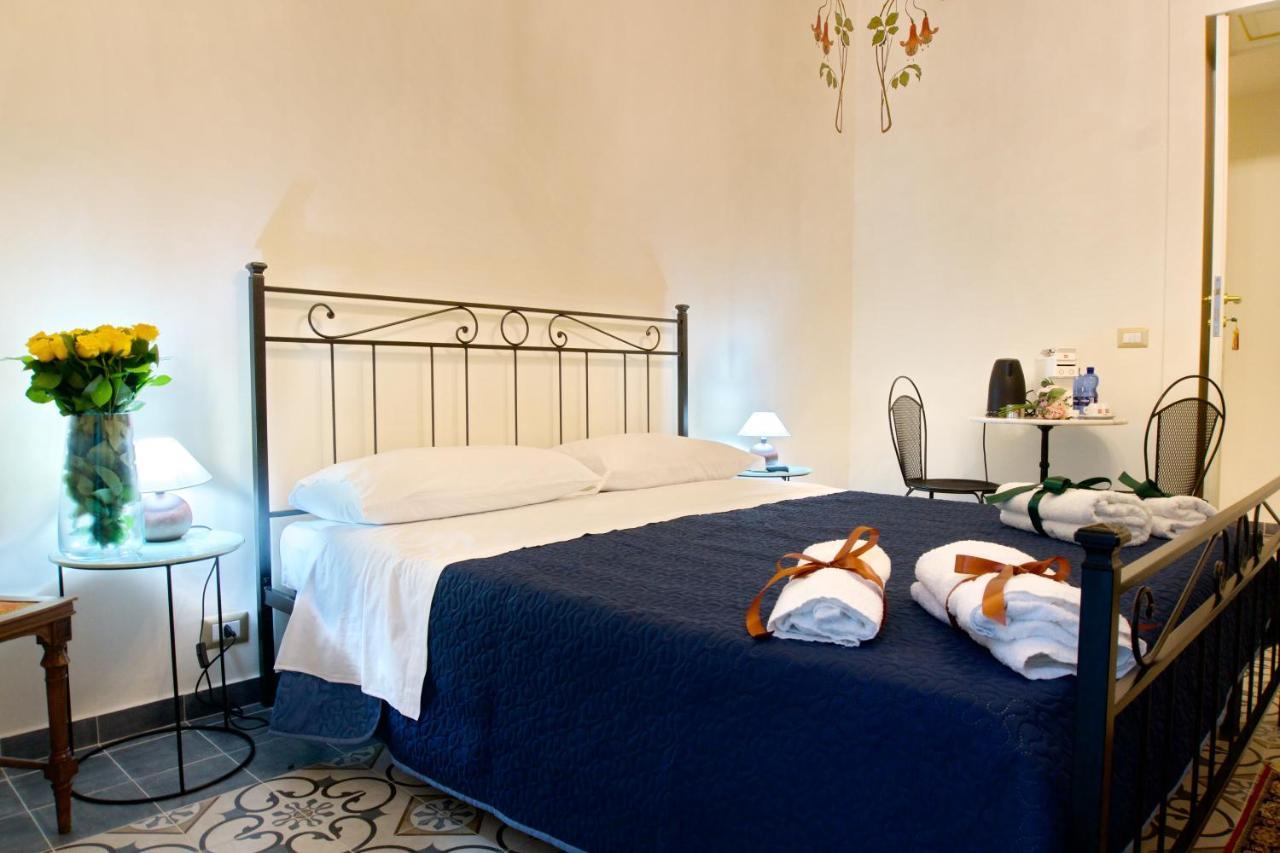 Domus Aurea Bed & Breakfast Montalbano Elicona Exterior foto